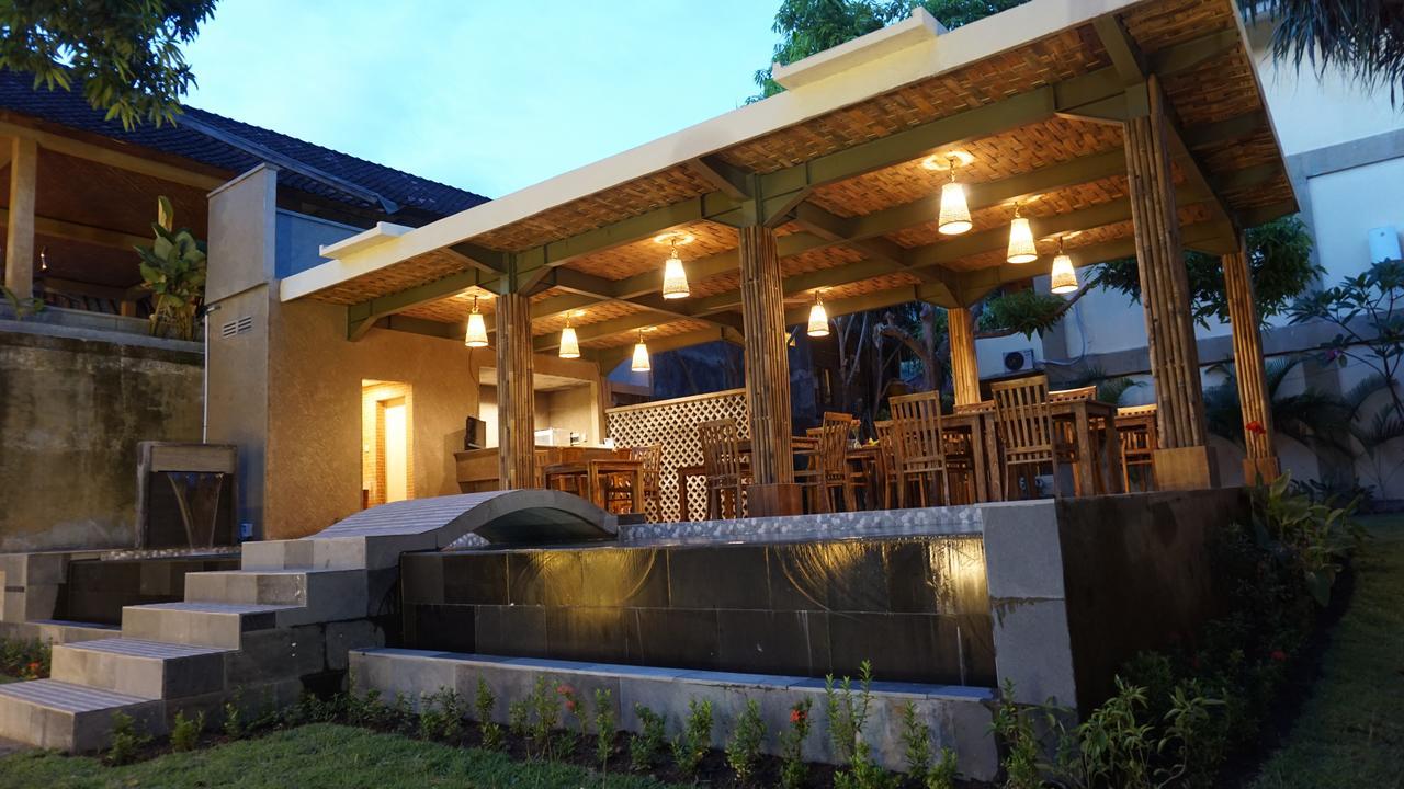 The Inn Sunsethouse Senggigi Exterior foto