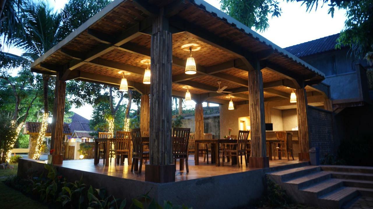 The Inn Sunsethouse Senggigi Exterior foto