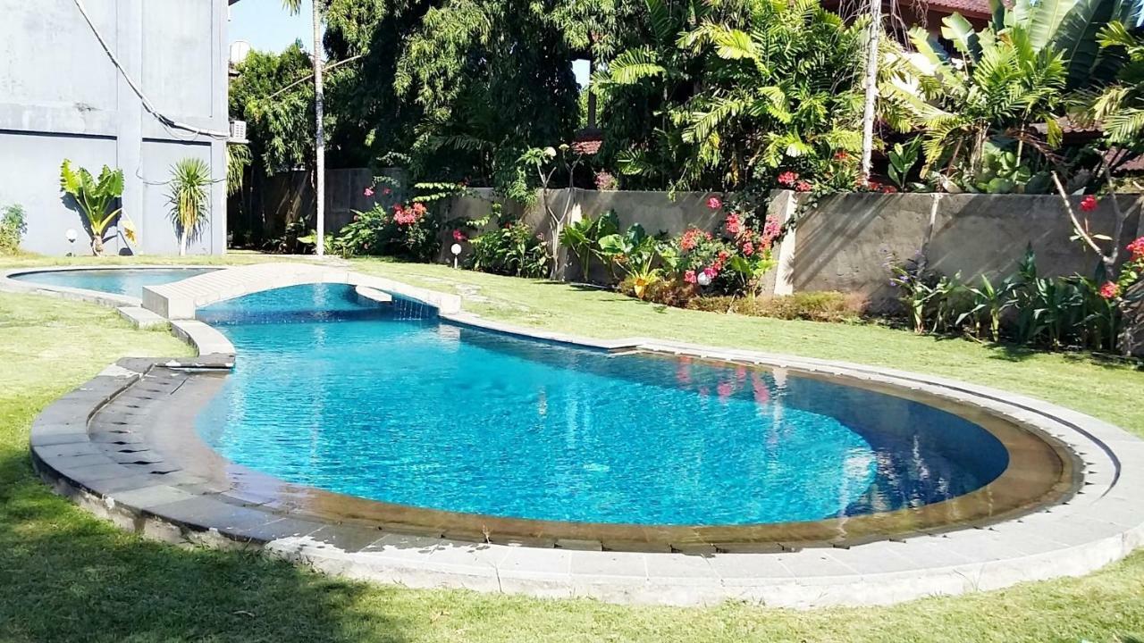 The Inn Sunsethouse Senggigi Exterior foto